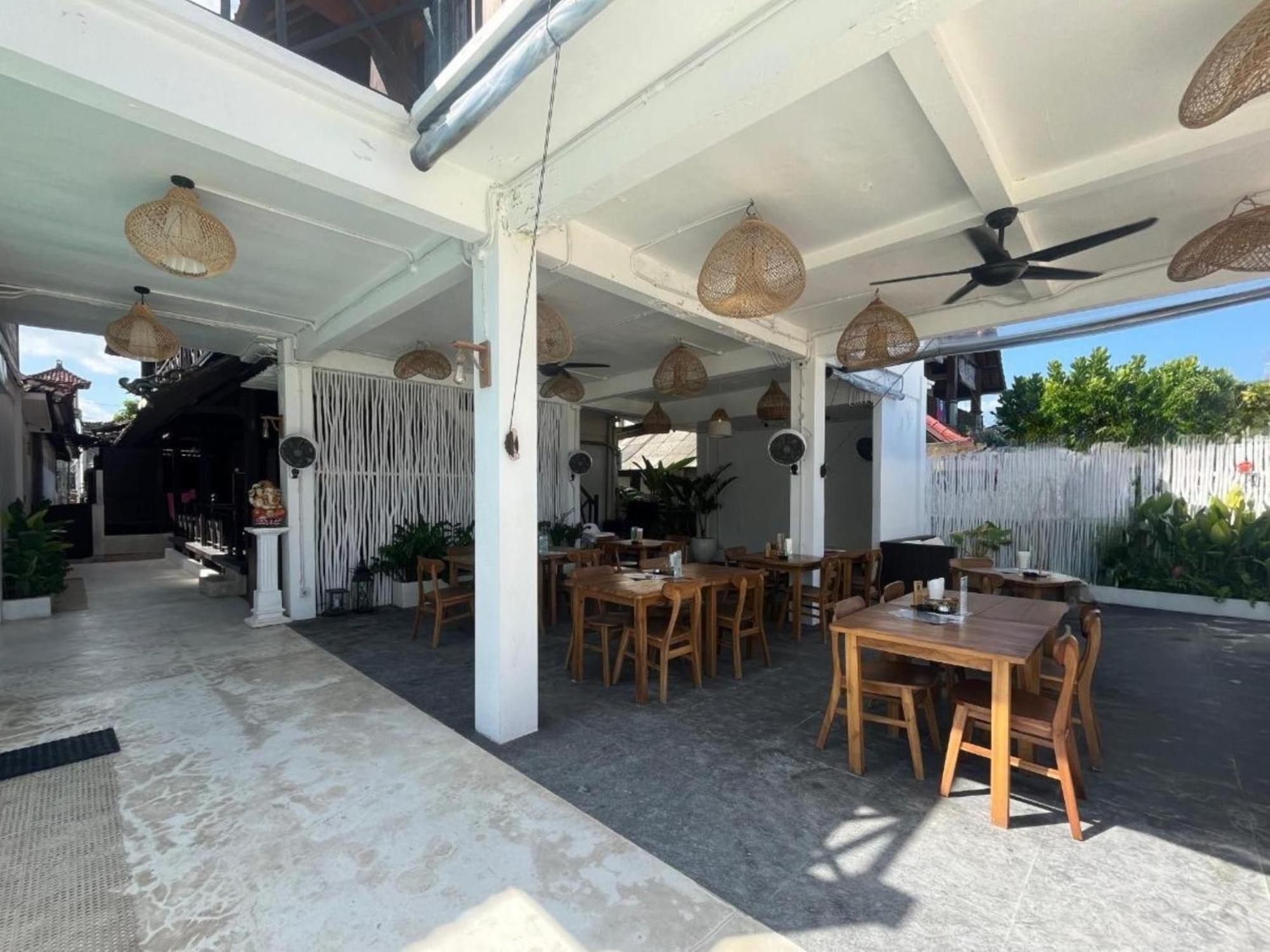 The Beach Huts Lembongan Exterior photo