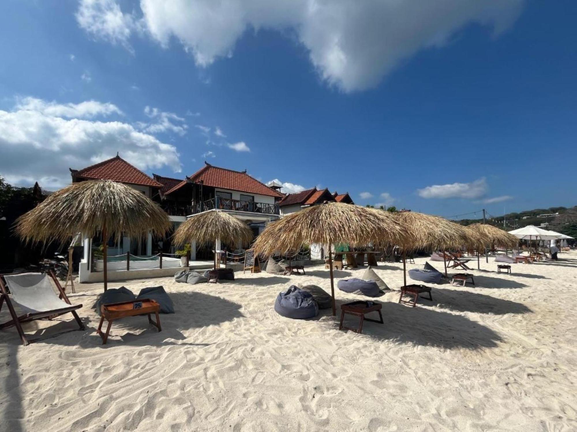 The Beach Huts Lembongan Exterior photo