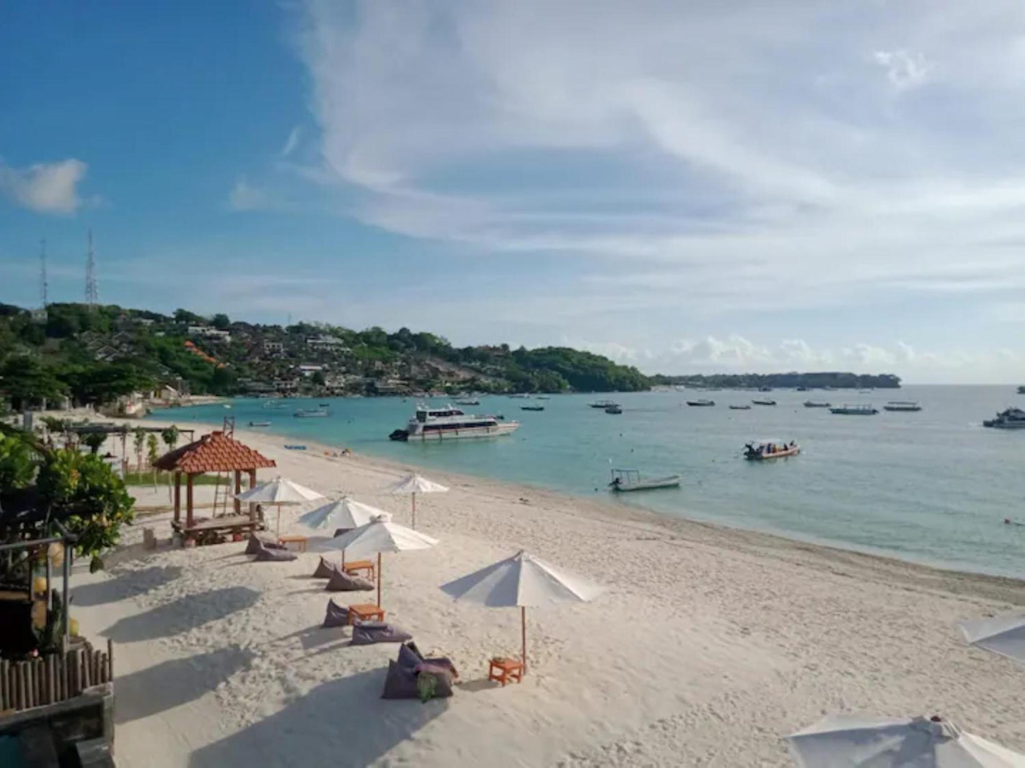 The Beach Huts Lembongan Exterior photo