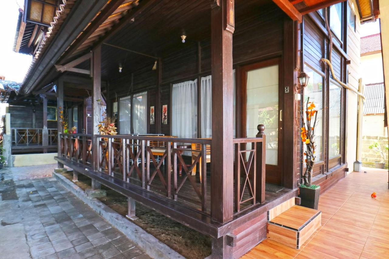 The Beach Huts Lembongan Hotel Exterior photo